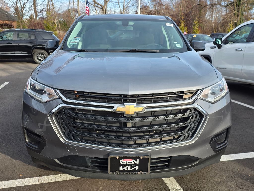 Used 2019 Chevrolet Traverse LS with VIN 1GNERFKW0KJ104072 for sale in Bohemia, NY
