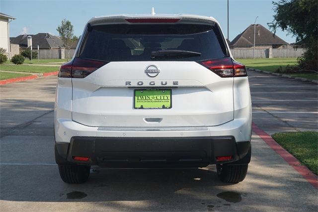 2026 Nissan Rogue SV photo 3