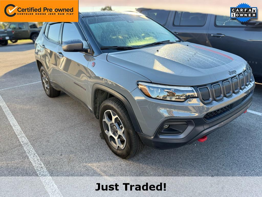 2022 Jeep Compass Trailhawk's photo