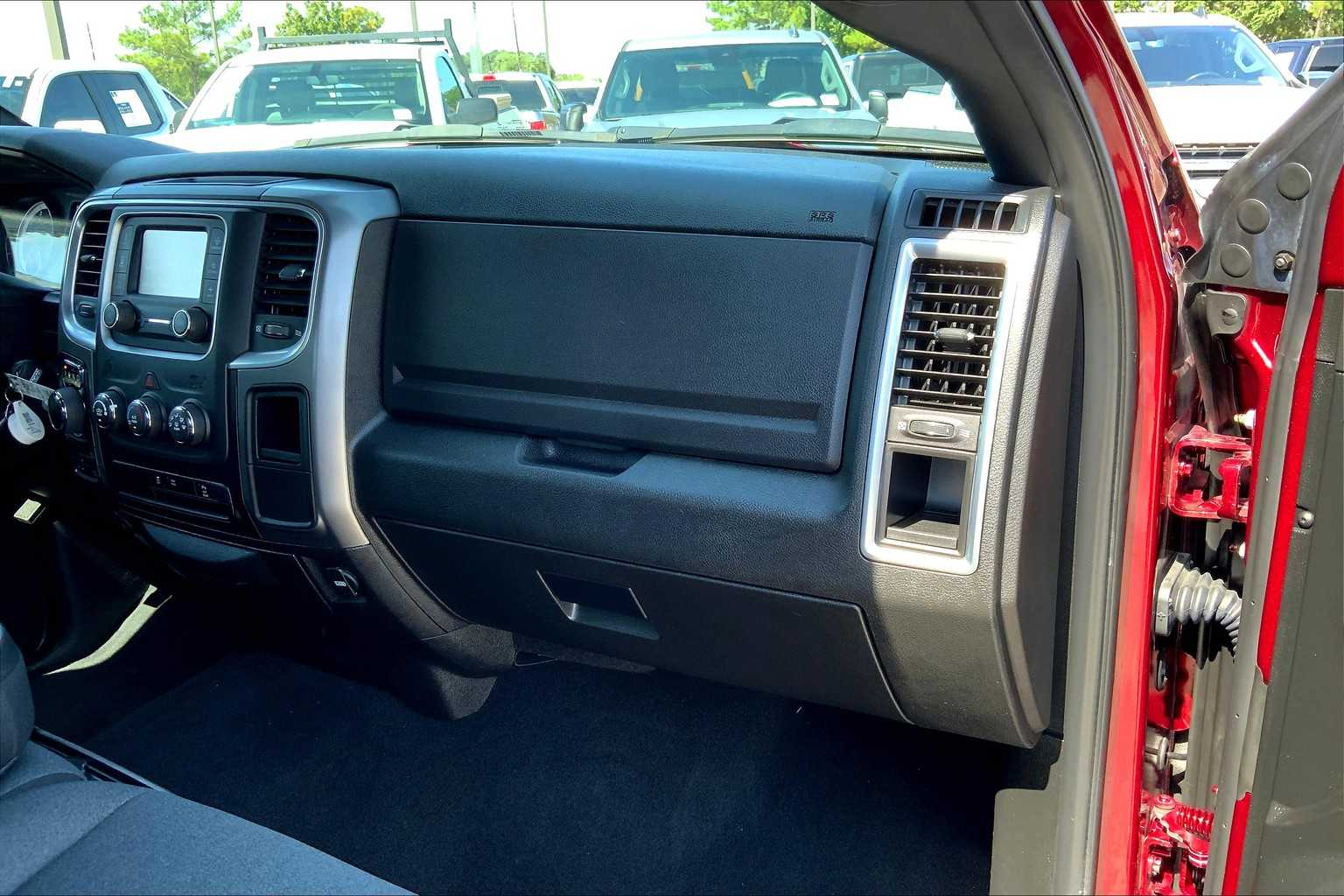 2024 Ram 1500 Classic Warlock photo 17