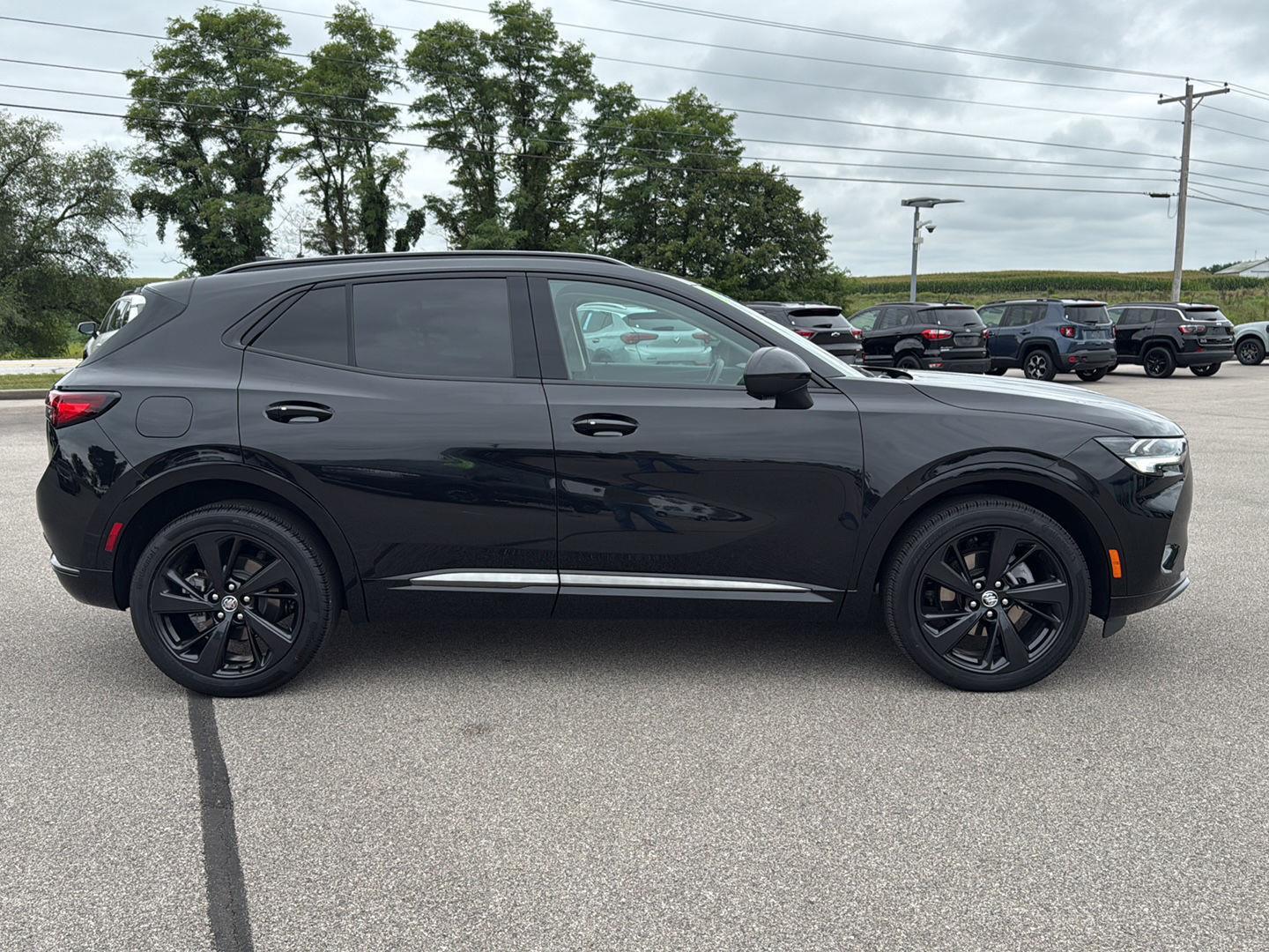 2023 Buick Envision Essence photo 4