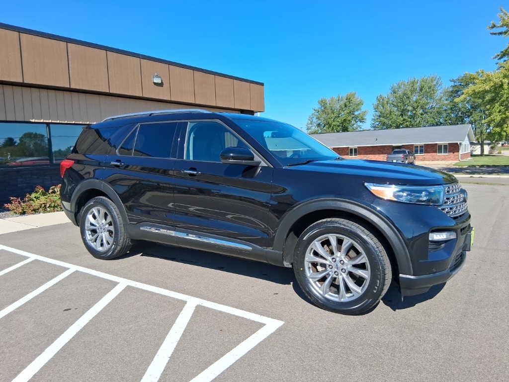 2024 Ford Explorer Limited photo 3
