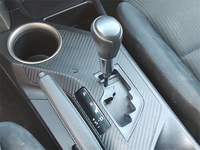 2014 Toyota RAV4 LE photo 17