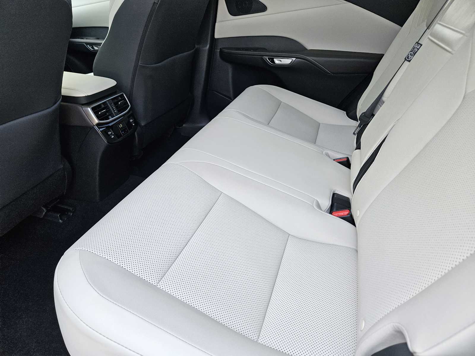 2023 Lexus RX 350 Premium photo 22