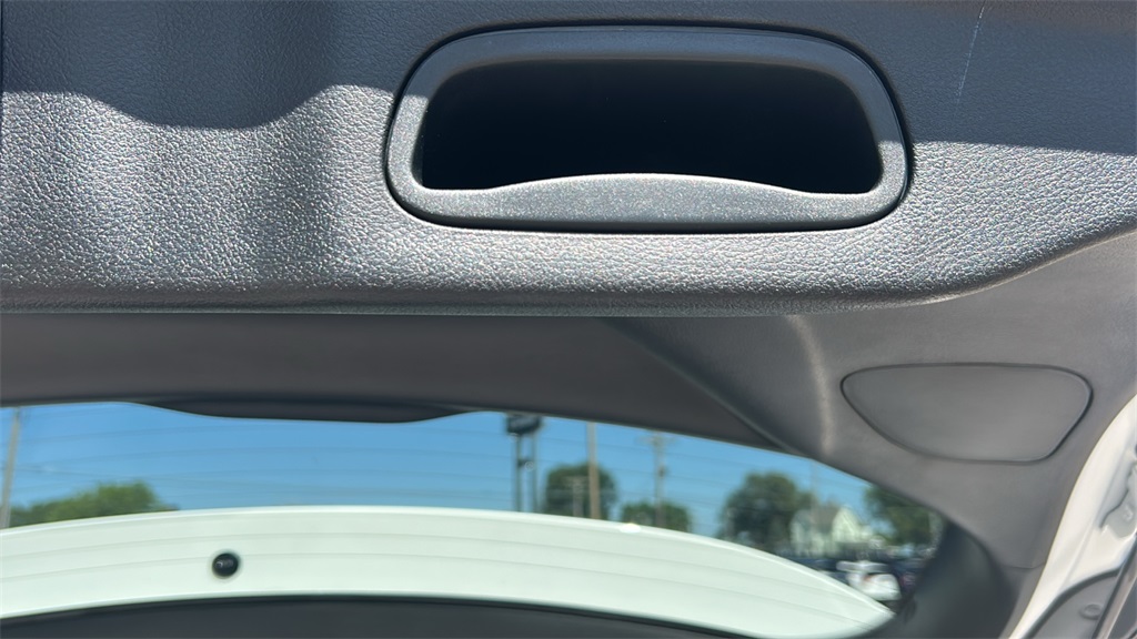 2025 Jeep Compass Latitude photo 40