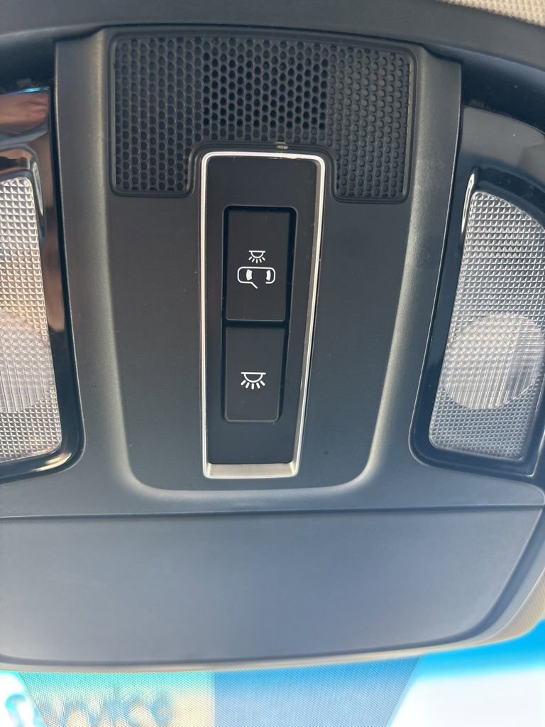 2020 Kia Sorento LX S photo 38