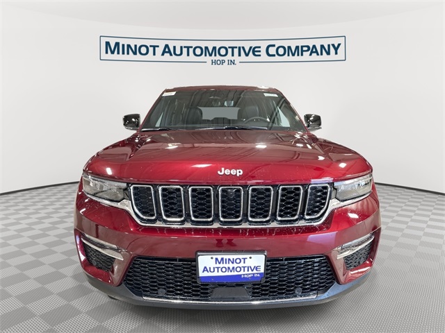 2025 Jeep Grand Cherokee Limited photo 3