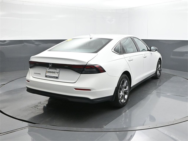 2023 Honda Accord EX photo 11