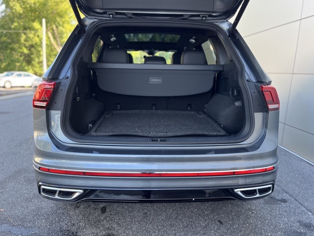 2024 Volkswagen Tiguan SEL R-Line Black photo 20