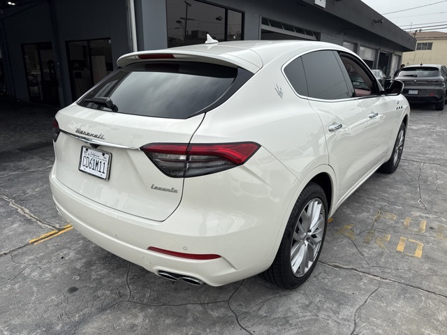 2022 Maserati Levante GT photo 4