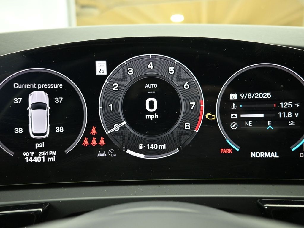 2024 Porsche Cayenne S photo 4