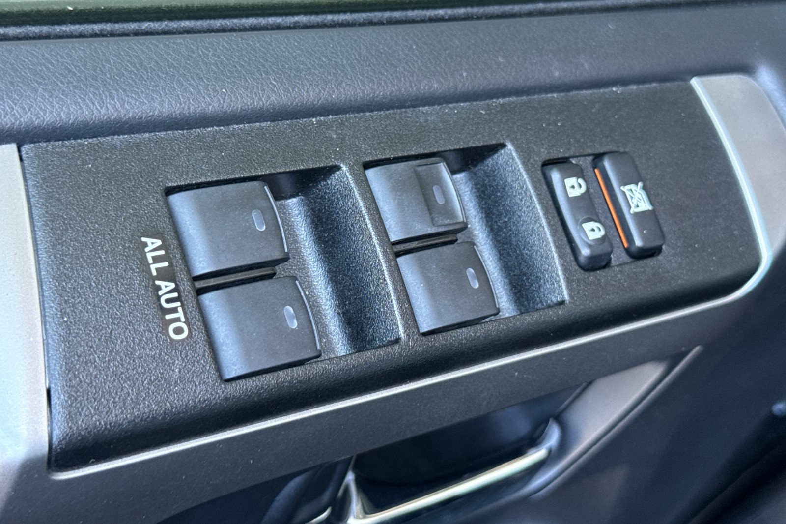 2024 Toyota 4Runner SR5 Premium photo 11