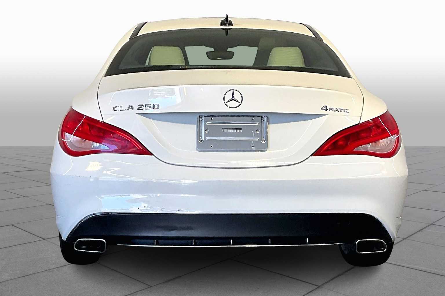 2016 Mercedes Benz CLA 250 4MATIC photo 4