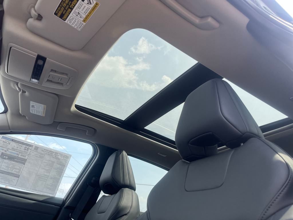2025 Nissan ARIYA Engage Evolve+ Empower photo 14