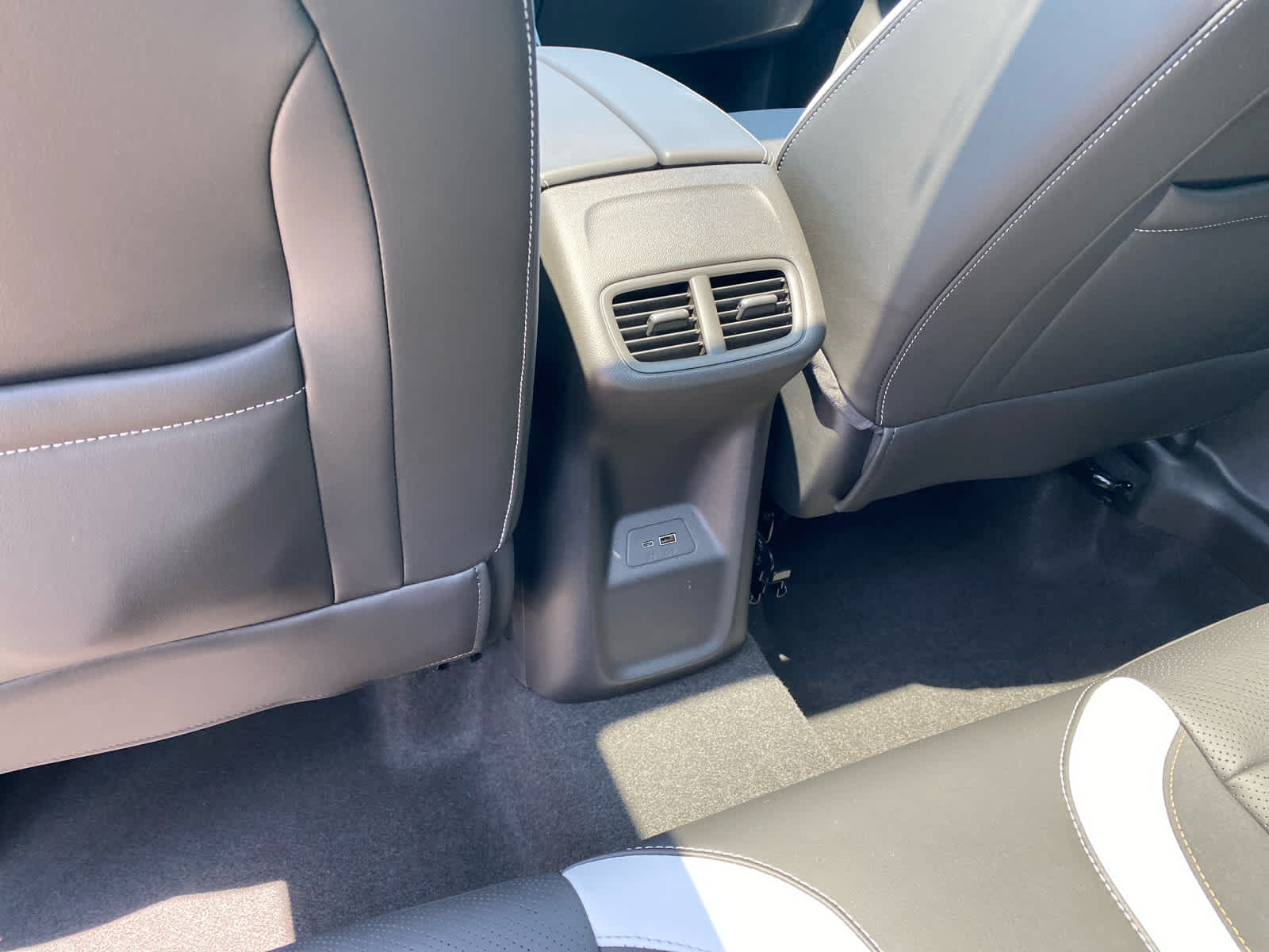 2025 Buick Envision Sport Touring photo 31