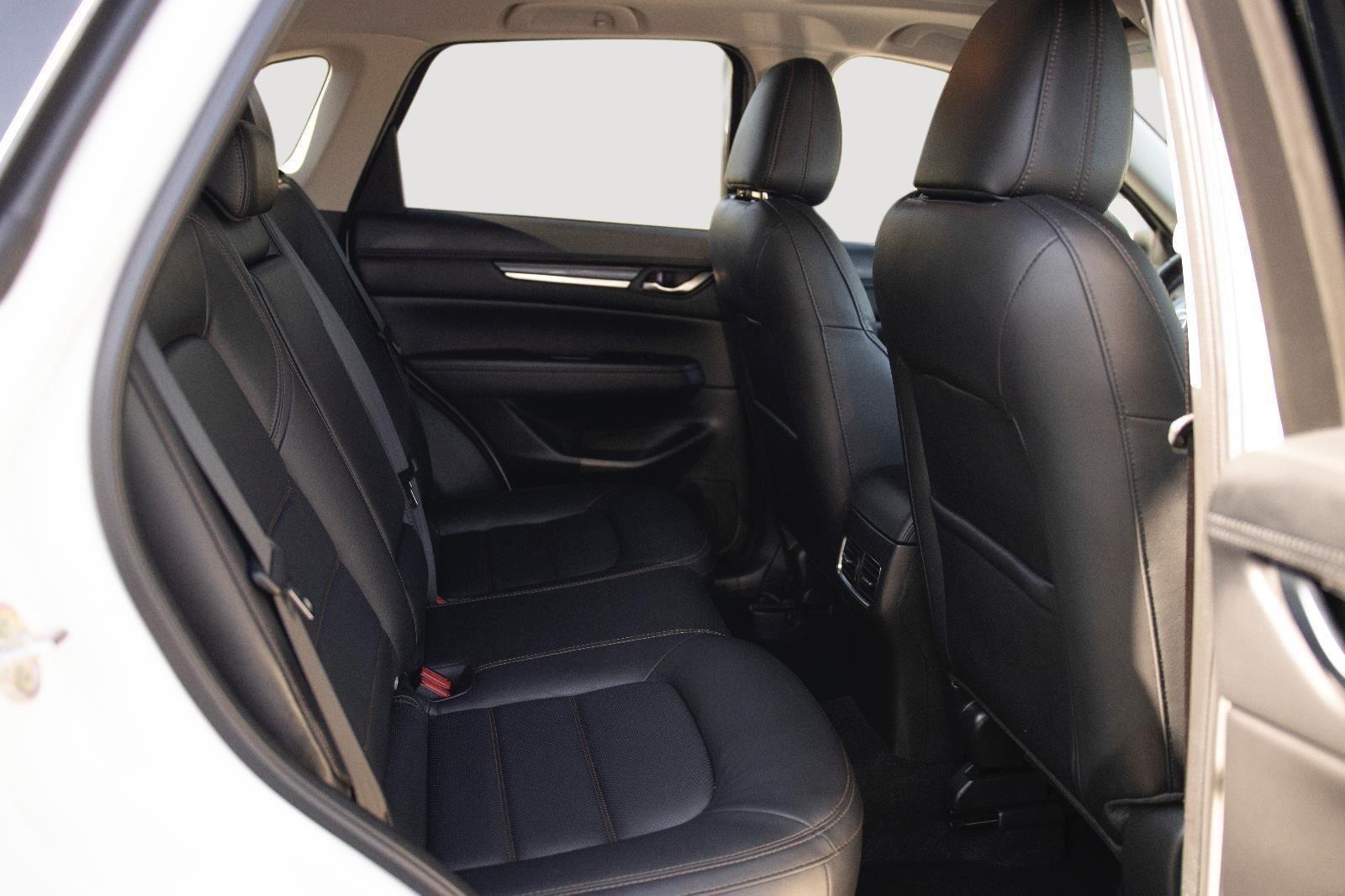 2022 Mazda CX-5 2.5 Premium Plus photo 2