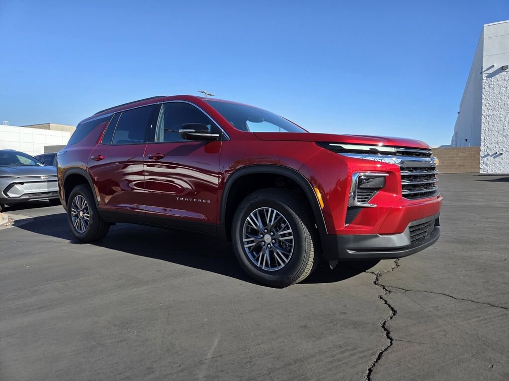 2026 Chevrolet Traverse LT's photo