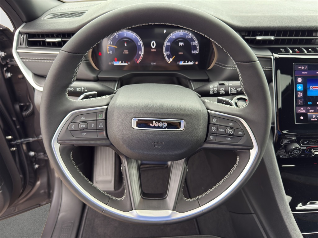 2025 Jeep Grand Cherokee Altitude X photo 10