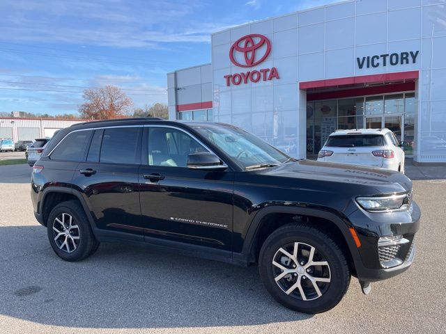 2024 Jeep Grand Cherokee Limited's photo