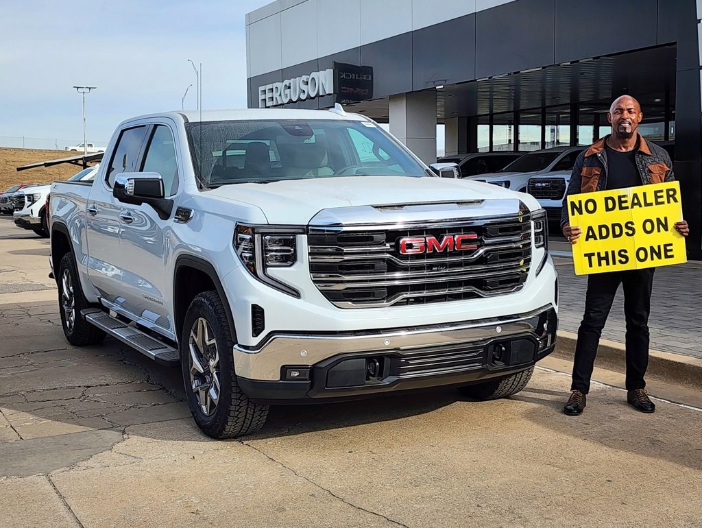 2026 GMC Sierra 1500 SLT's photo