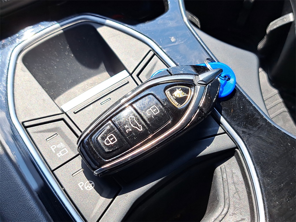 2021 Lamborghini Urus photo 41