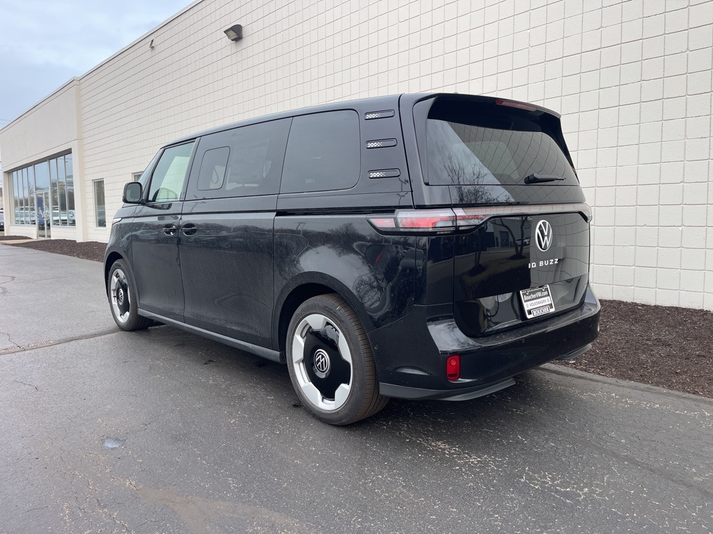 2025 Volkswagen ID. Buzz Pro S photo 3