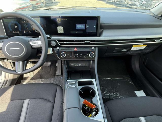 2026 Hyundai Sonata SEL Sport photo 17