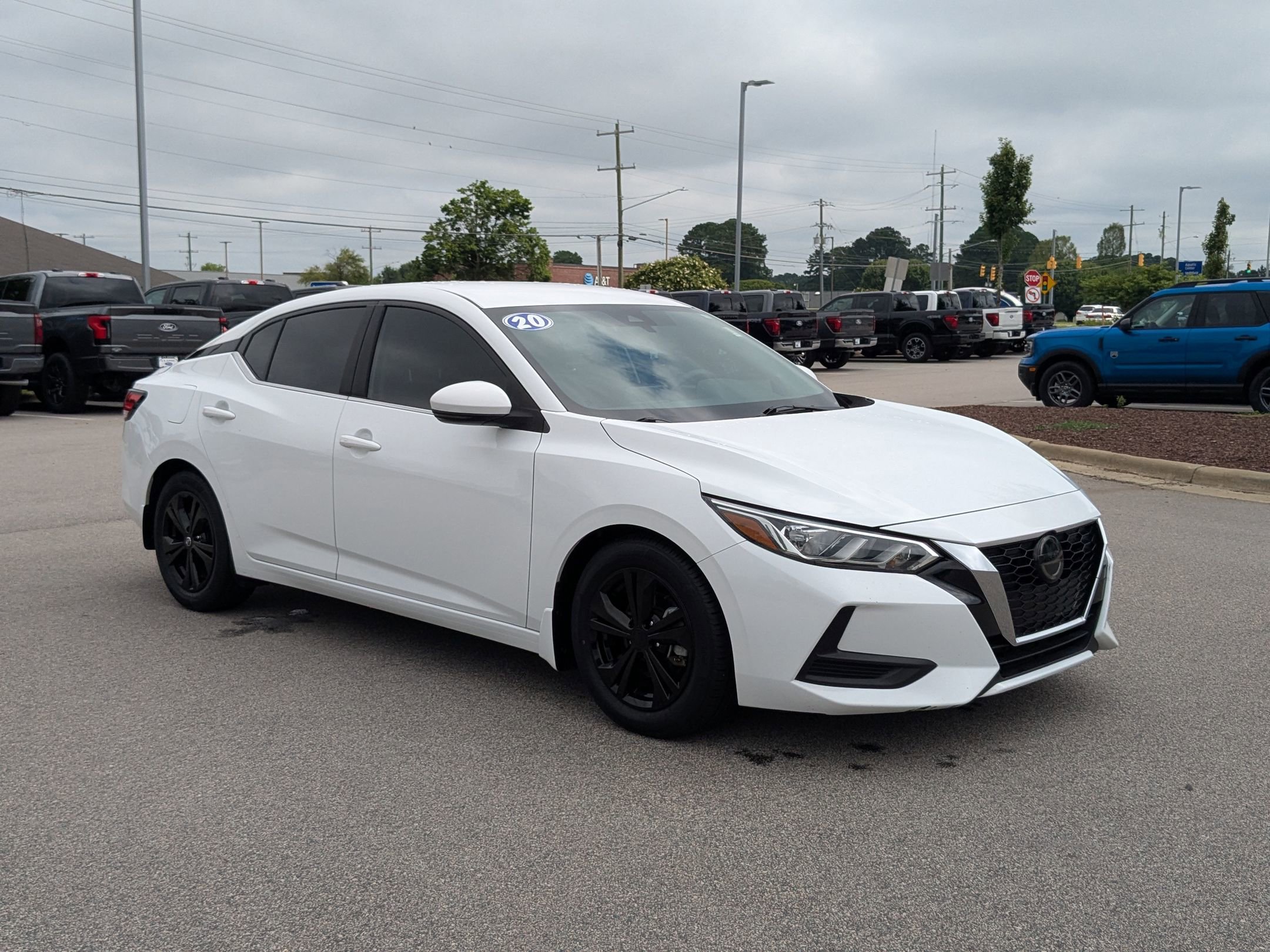 2020 Nissan Sentra SV photo 6