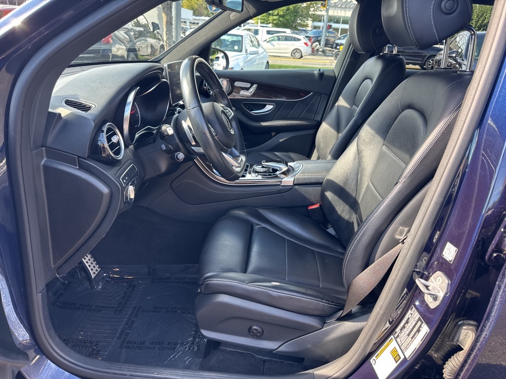 2018 Mercedes Benz GLC 300 4MATIC photo 17