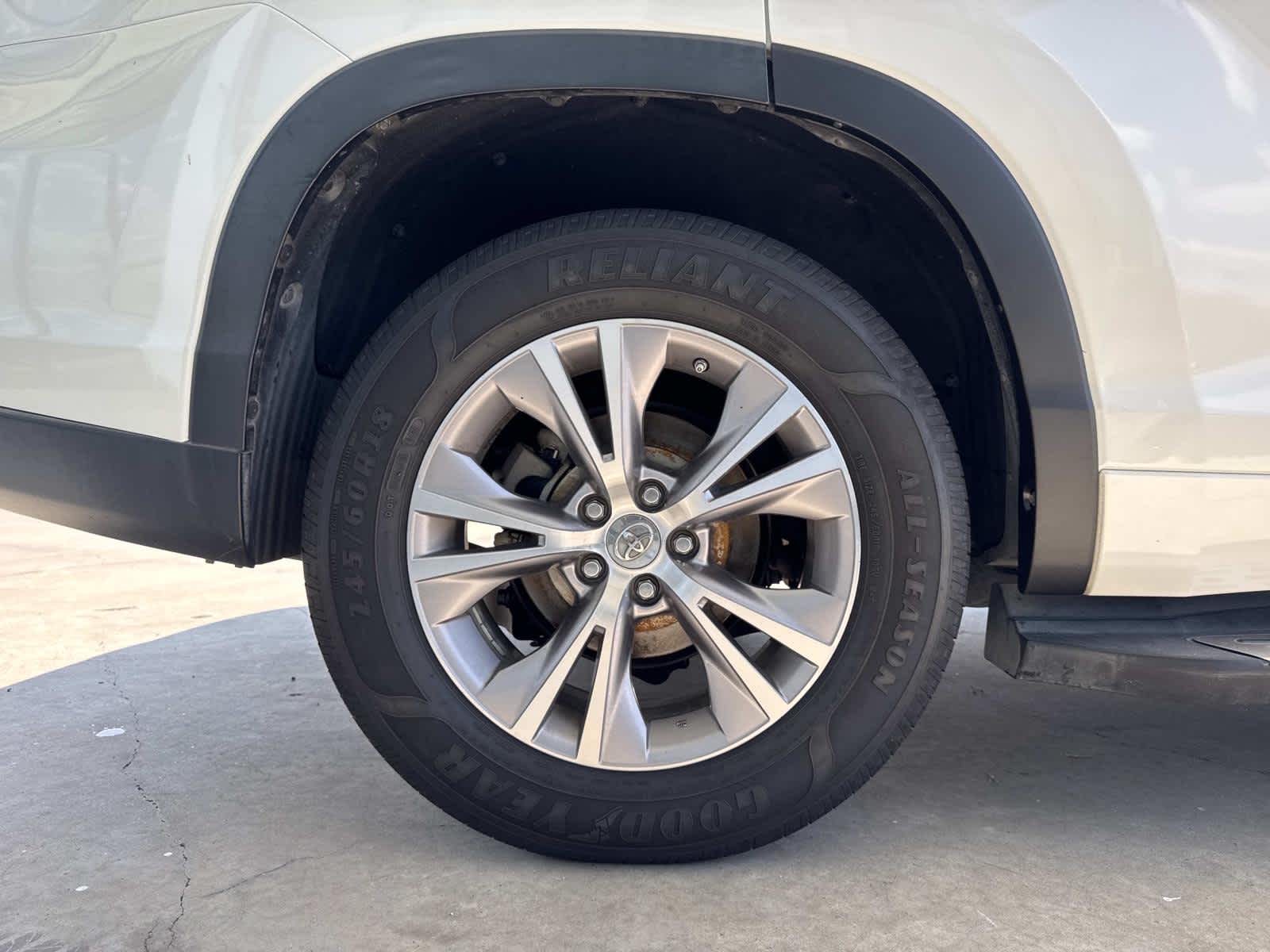 2015 Toyota Highlander XLE photo 28