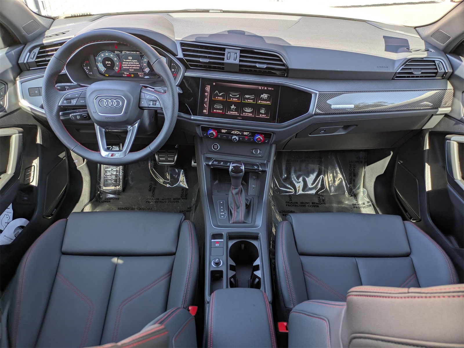 2025 Audi Q3 45 TFSI S line Premium Plus photo 4