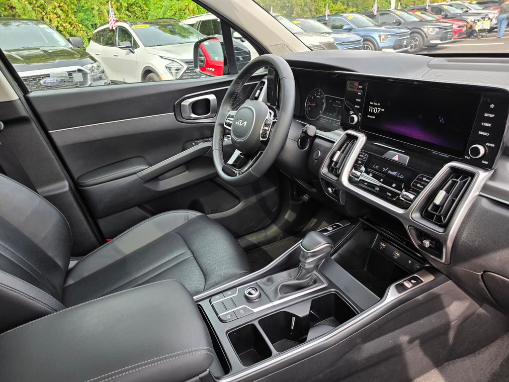 2023 Kia Sorento S photo 27