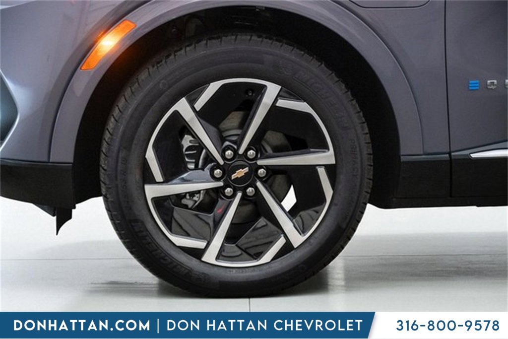 2025 Chevrolet Equinox EV 1LT photo 43