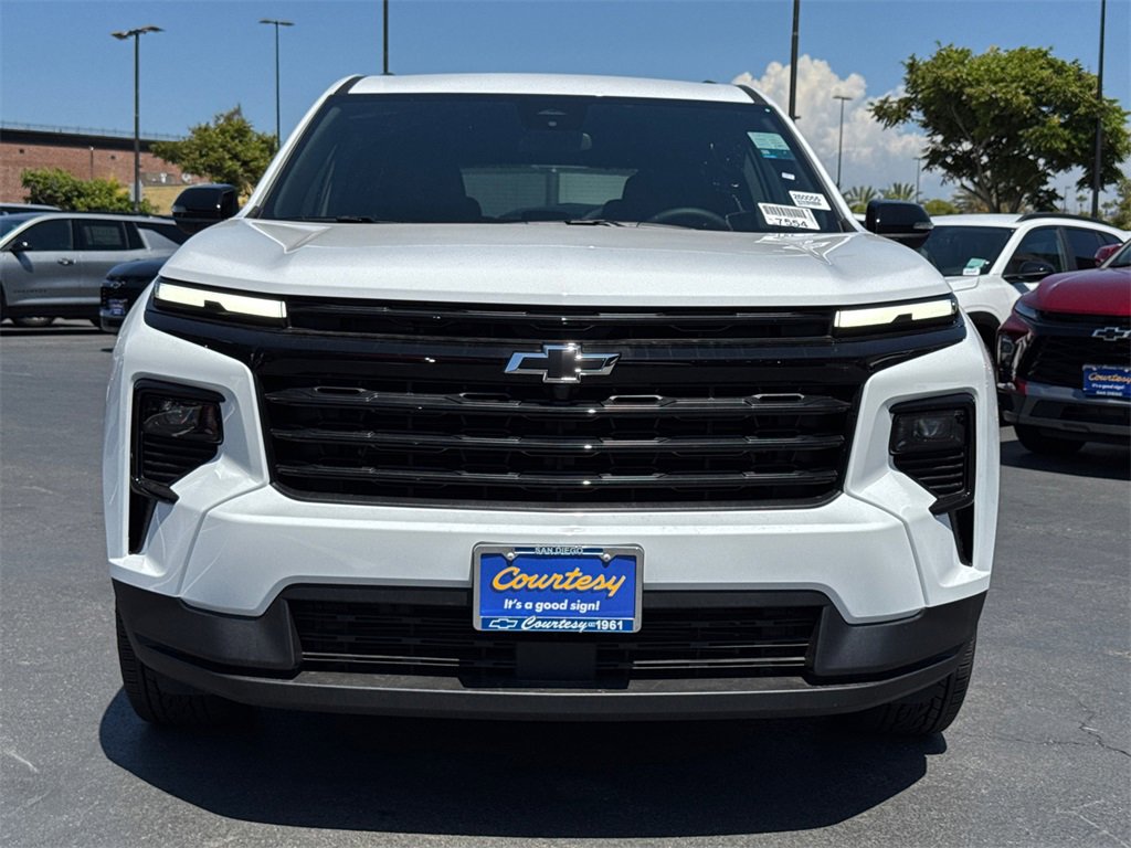 2026 Chevrolet Traverse photo 3