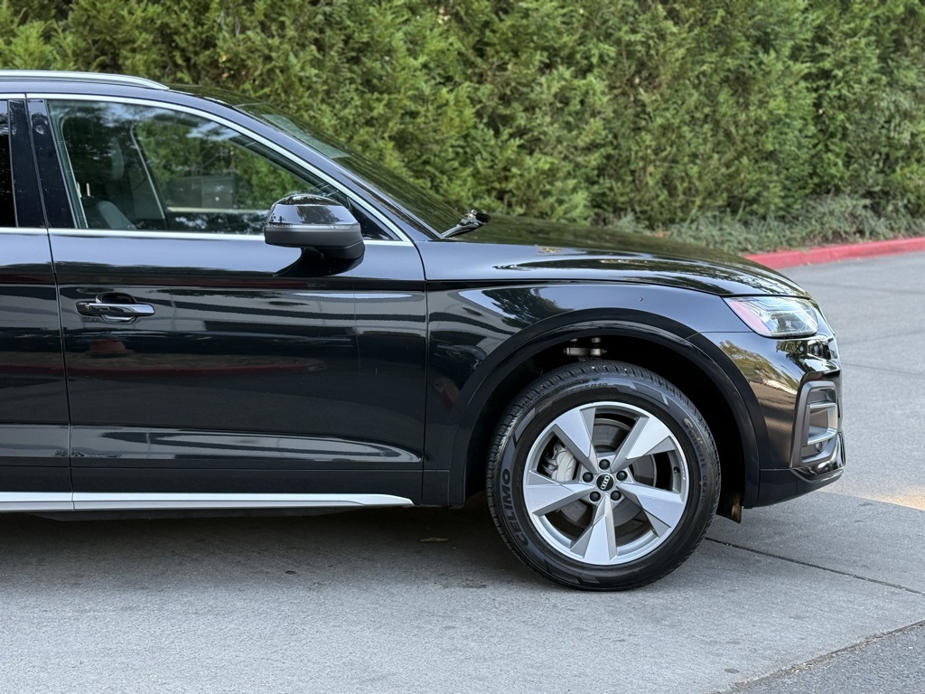 2022 Audi Q5 40 Premium Plus photo 2