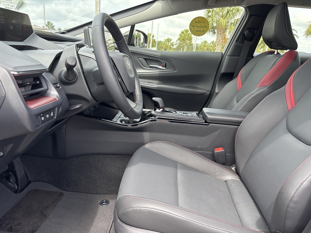 2024 Toyota Prius Prime XSE photo 17