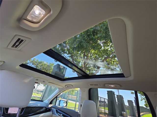 2024 Cadillac XT6 Premium Luxury photo 32