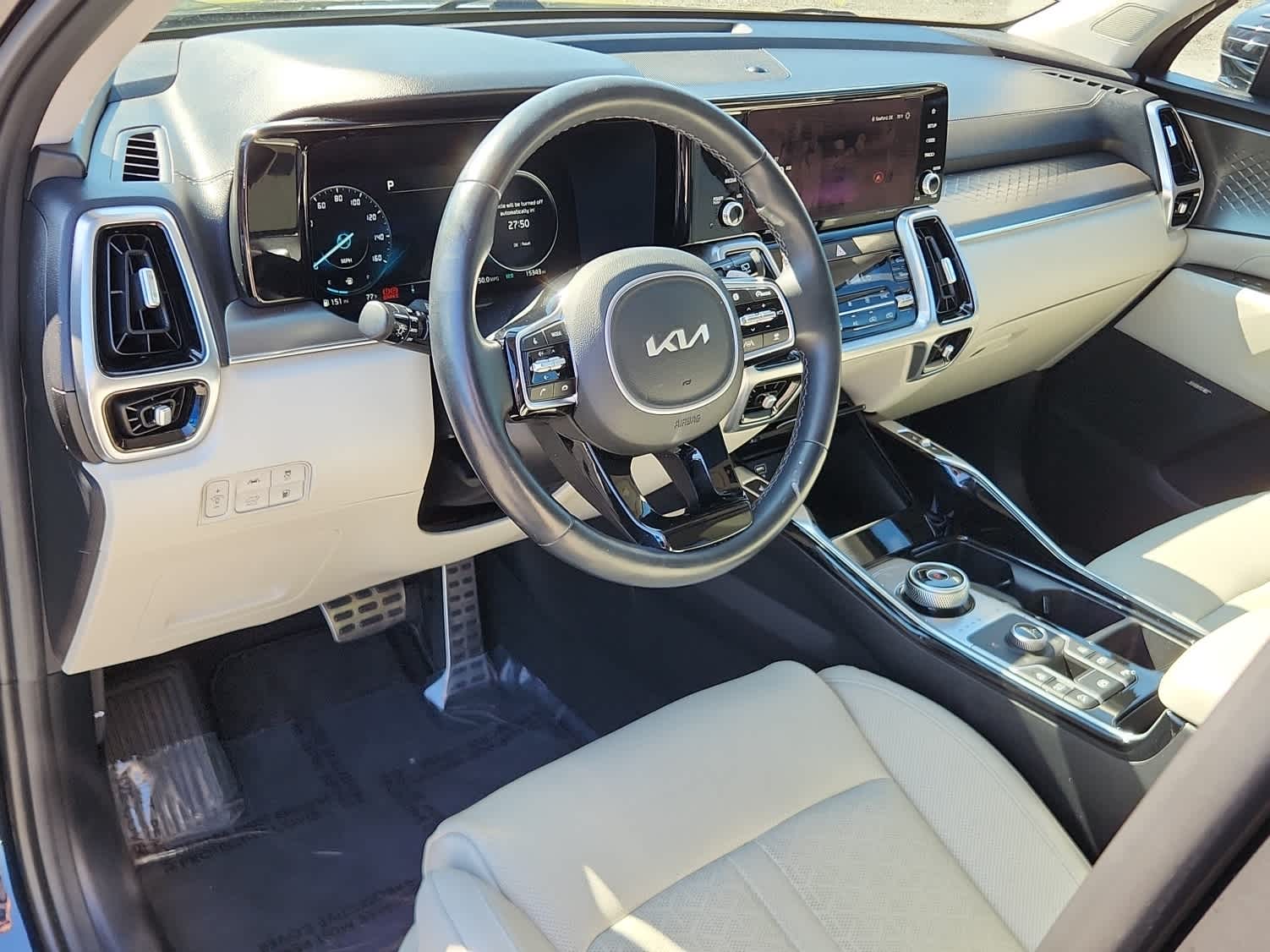 2023 Kia Sorento Plug-In Hybrid SX Prestige photo 11