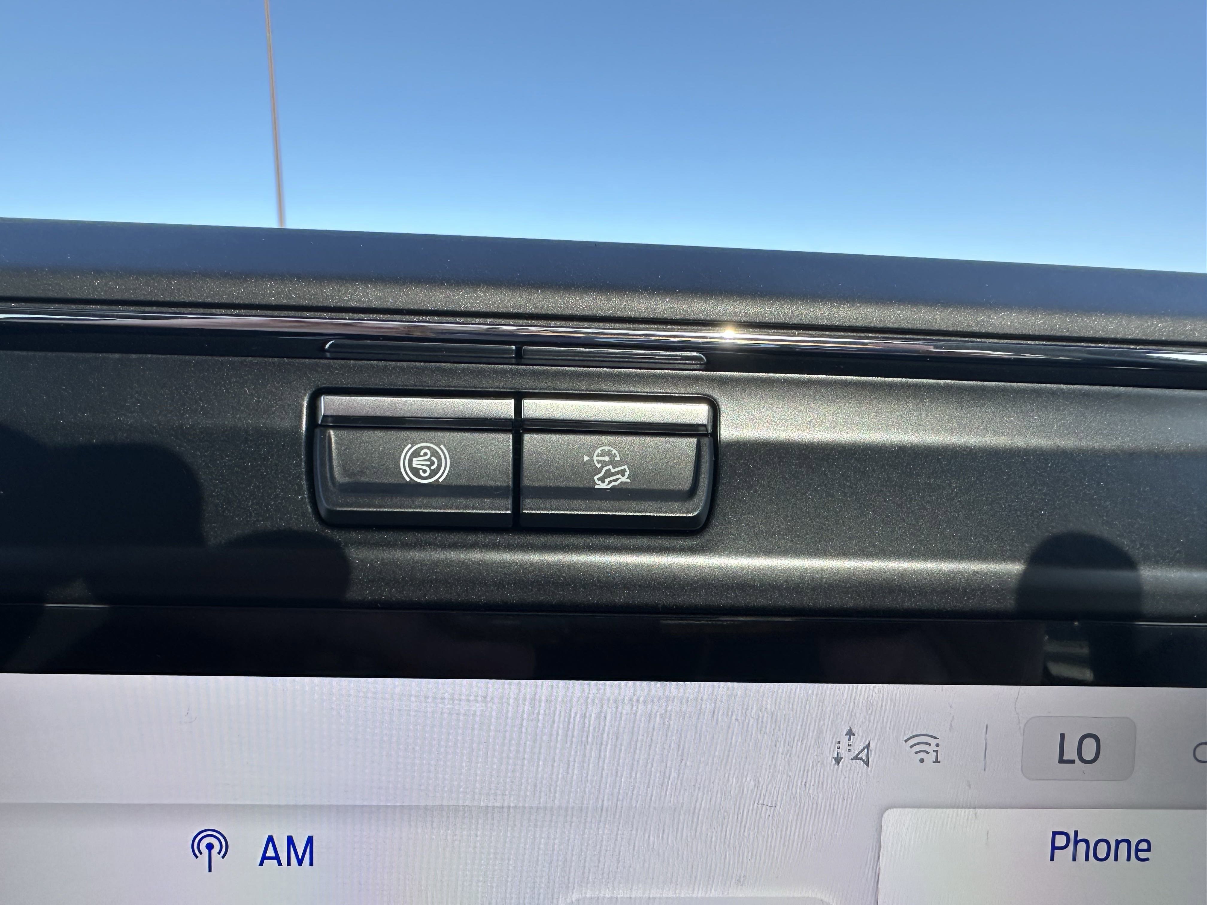 New 2025 Ruby Red Metallic Tinted Clearcoat Ford LARIAT image 38