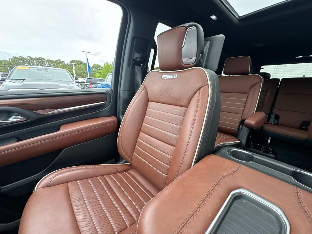 2024 Gmc Yukon Denali Ultimate photo 25