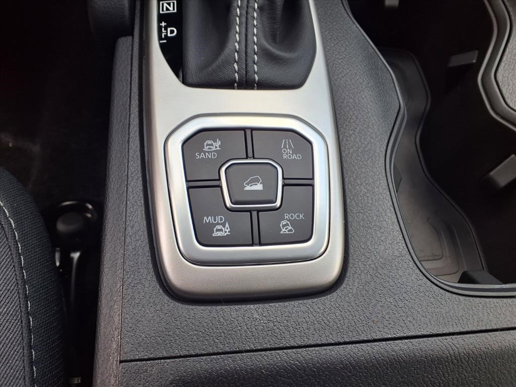 2026 Nissan Frontier Crew Cab SV photo 18