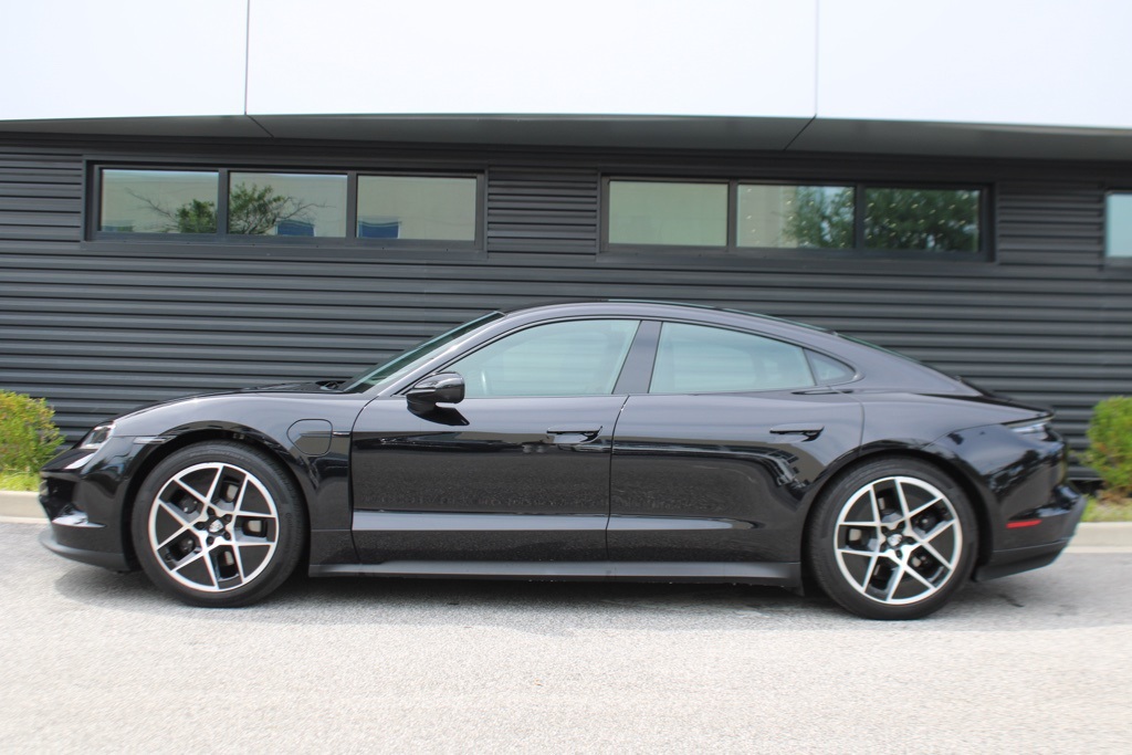 2025 Porsche Taycan Base photo 2