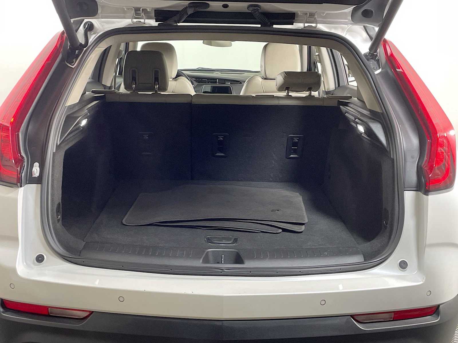 2022 Cadillac XT4 Luxury photo 23