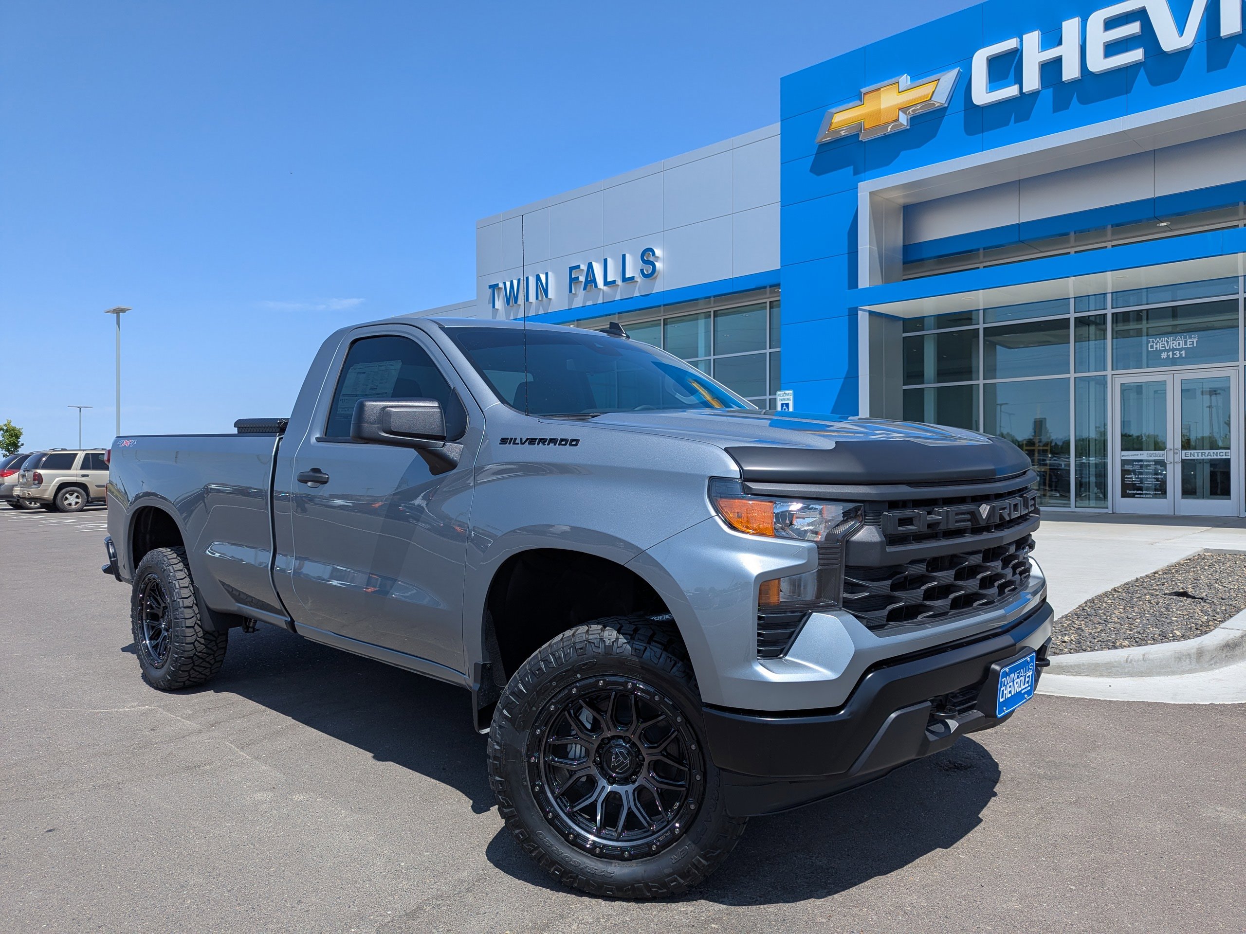 ちい New 2025 Chevrolet Silverado 1500 WT Regular Cab in Quad