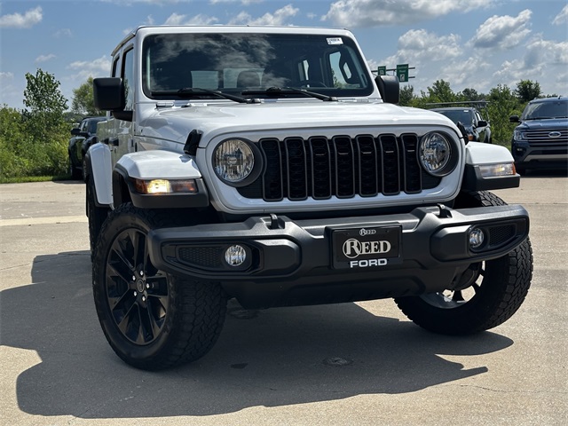Used 2024 Jeep Gladiator Nighthawk with VIN 1C6HJTAGXRL132442 for sale in Kansas City