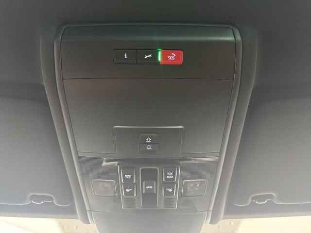 2023 Volkswagen Atlas Cross Sport V6 SEL Premium R-Line photo 13
