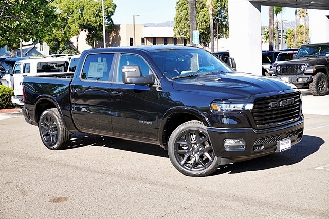New 2026 Diamond Black Crystal Pearl-Coat Exterior Paint RAM Laramie image 3
