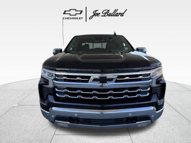 2023 Chevrolet Silverado 1500 LTZ photo 2