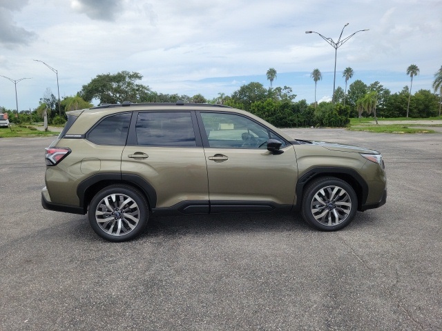 2025 Subaru Forester Touring photo 2