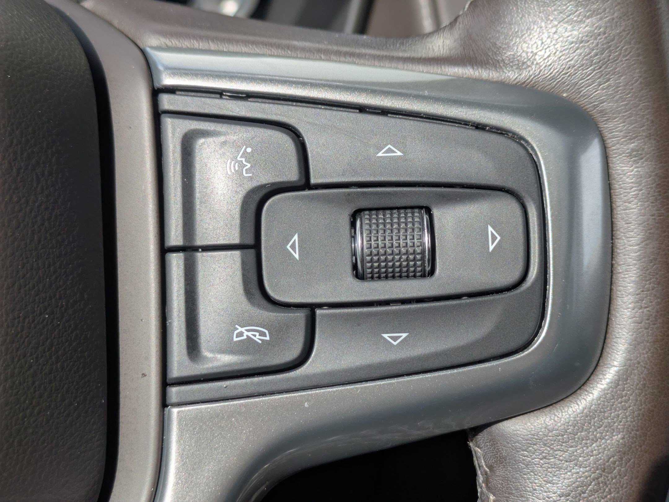2022 Chevrolet Tahoe LT photo 15